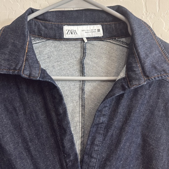 Zara Blue denim  Midi Dress with Notched Collar and Cap Sleeves size large - Picture 3 of 8